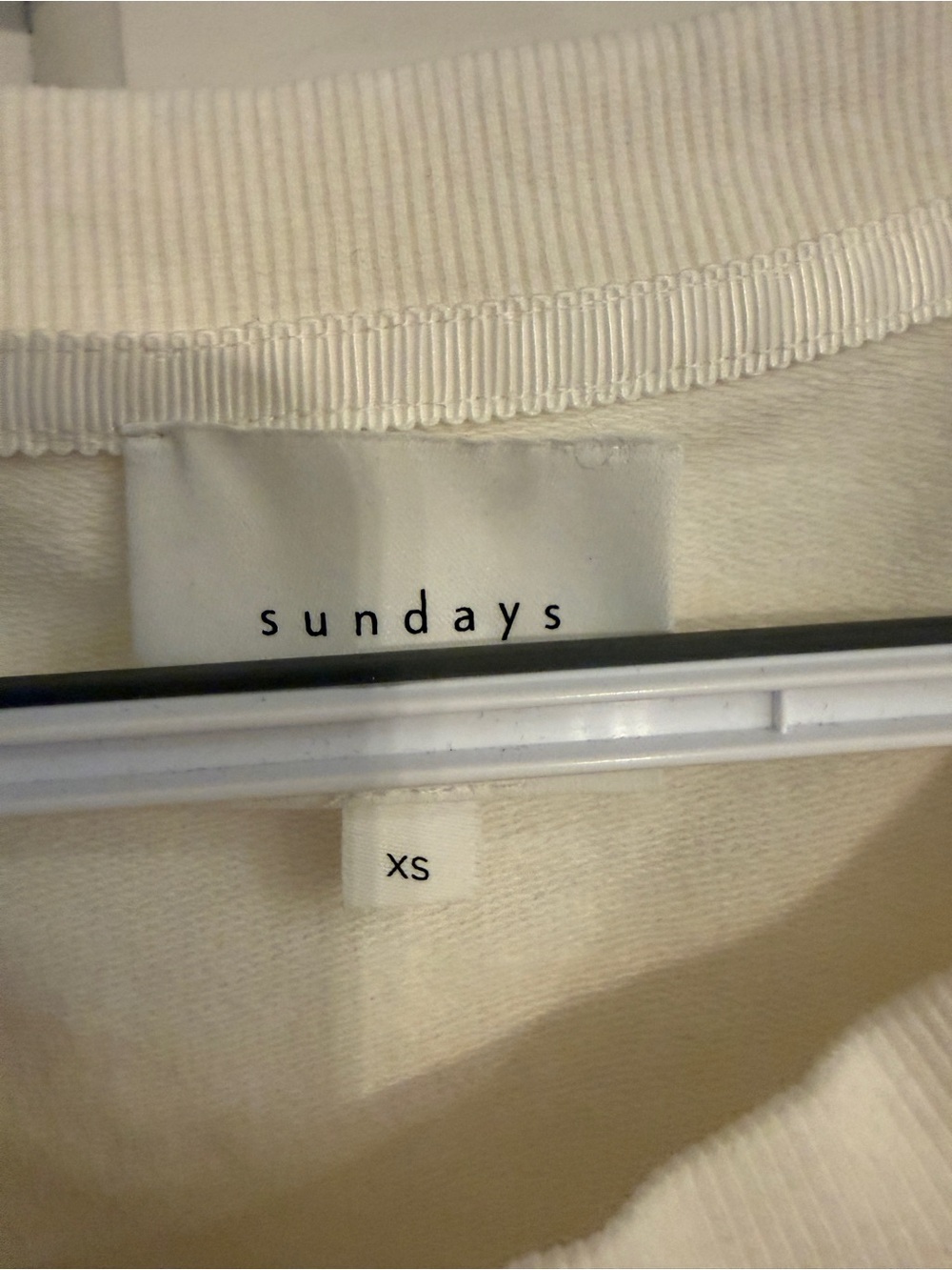 Sundays White Ruffle Flutter Sleeve Sweatshirt Top XS 6017 - Picture 8 of 10